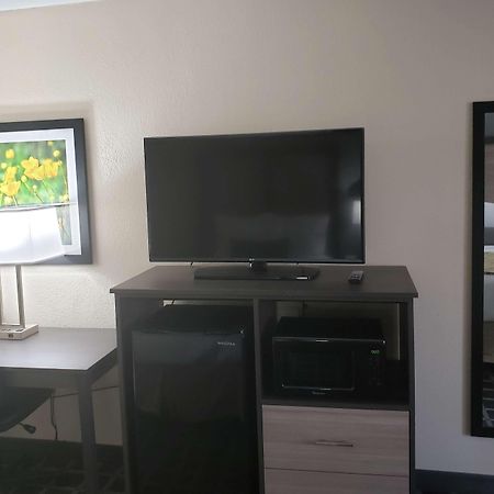 Baymont By Wyndham Morganton Motel Bagian luar foto