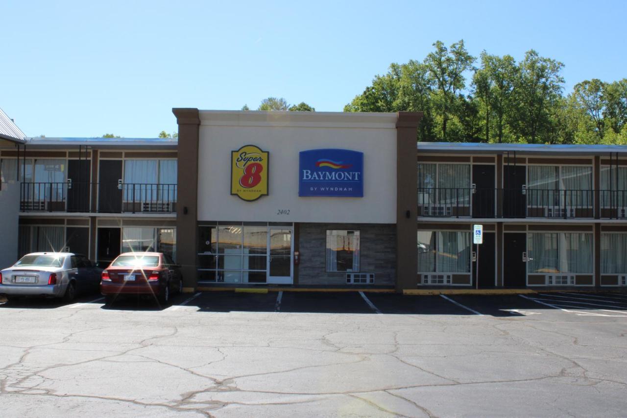 Baymont By Wyndham Morganton Motel Bagian luar foto