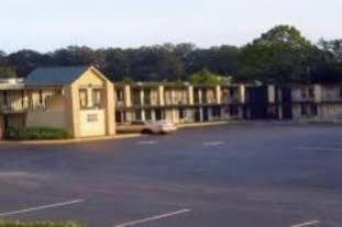 Baymont By Wyndham Morganton Motel Bagian luar foto